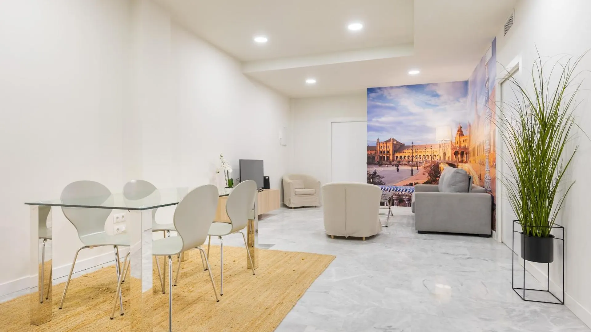 Spacious Functional - 1 Bd 1Bth - City Center Seville 0*,