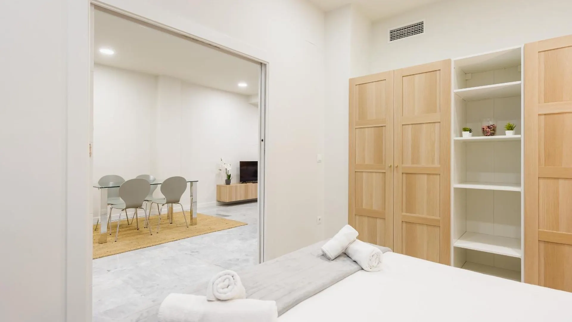 Apartament Spacious Functional - 1 Bd 1Bth - City Center Sewilla Hiszpania